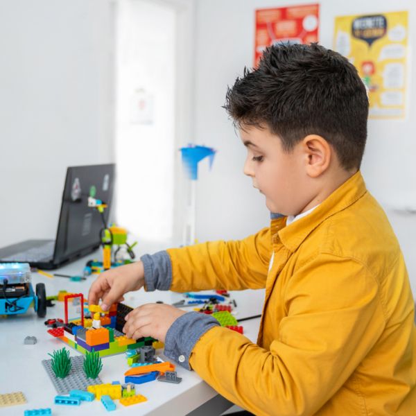 Engineers in Training: Create, Build, Innovate! | 8-Week Summer Session | Ages 6-9